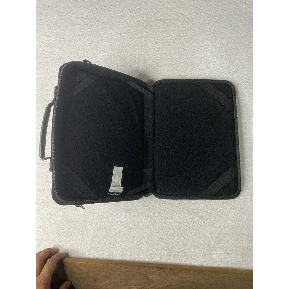 Targus Chrombook Work in Case 11.6 NWT Laptop Case Tablet Carry Bag Portable